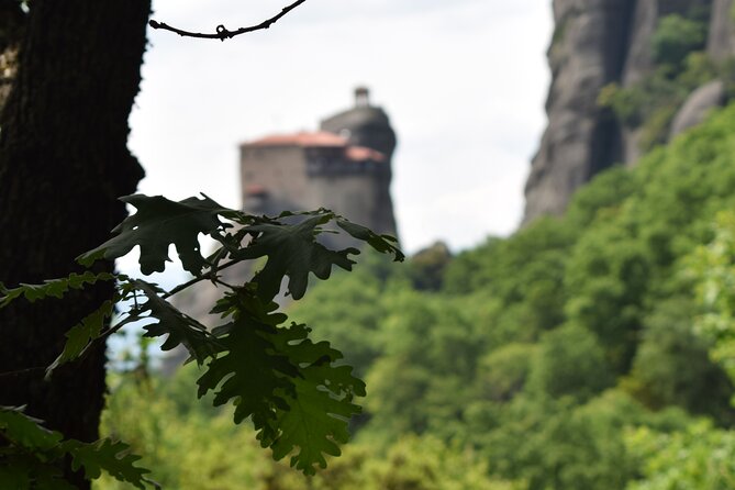 Hike among & Fly above Meteora - Dragon Cave footpath: the descent that slows you down