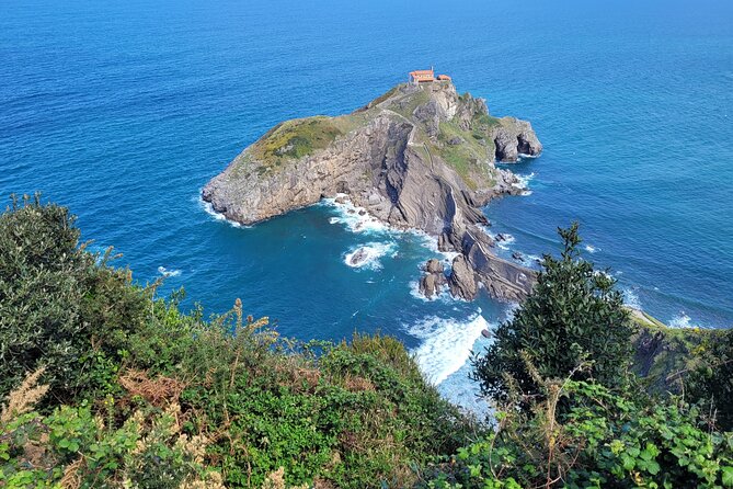 Hike Gaztelugatxe, Fishing Port Bermeo & Pintxo Lunch from Bilbao - Gaztelugatxe feels better when you start before the crowds