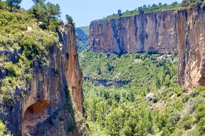 Hike Hanging Bridges and Canyon Túria - Chulilla - OFFICIAL GUIDE - The Chulilla Medieval Village Option: Easy Extra Time or a Rest Stop