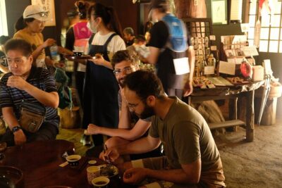 Hike Japan Heritage Hakone Hachiri with certified mountain guide - Start at Hakone-Yumoto: cobblestones, tea, and craft village vibes