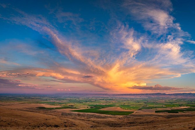 Hike Mt. Rainier & Taste Yakima Valley Wine: All-Inclusive Day Tour from Seattle - Practical Tips: What to Pack and What to Expect on the Day