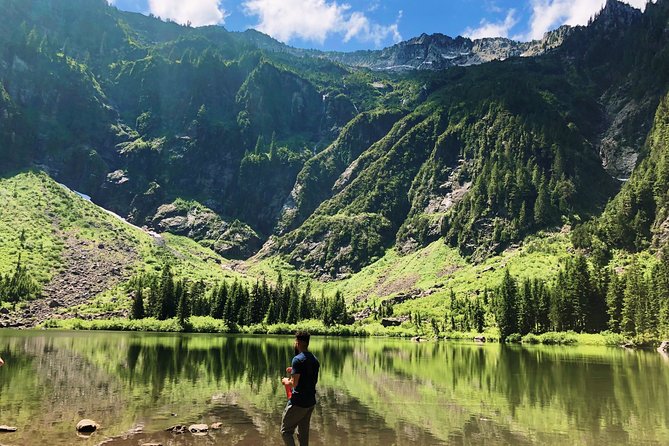 Hike the Gorgeous Trails in Washington - Caravan to the Mountains: What “Gold Bar” Means for Your Trail Time