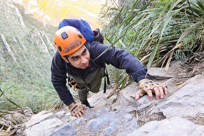 Hiking Climbing And Rappelling In The Eaglets Nest - Views That Actually Help You Remember the Day