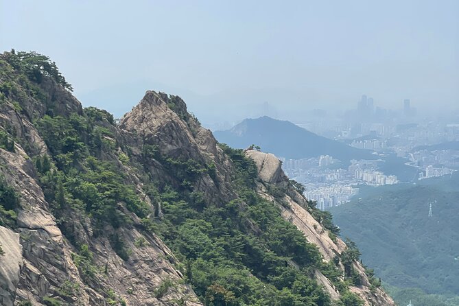 Hiking in Seoul : Bukhansan National Park - Temple moments: why you’re not just hiking for a view