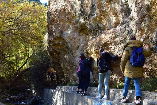 Hiking in the Canyon of the Monachil Cubs in Granada - The “easy for families” balance: what that means in real life