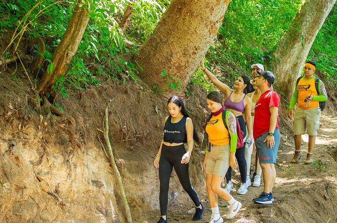 Hiking Jorullo Point - What to pack and wear (especially since cameras are out)