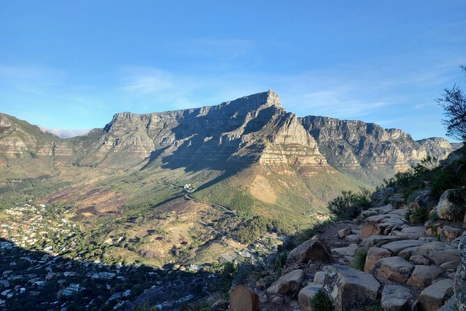 Hiking Lion's Head for Sunrise or Sunset - Timing, weather, and what to wear so the cold peak doesn’t get you