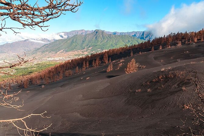 Hiking Route Visit to the New Volcano of La Palma - Volcanic Ash Underfoot: What Makes This Trail Feel Different