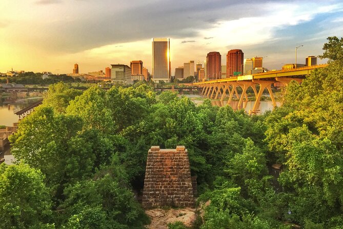 Hiking the James River in Richmond, VA - Small-group hiking (max 12): your experience doesn’t get swallowed