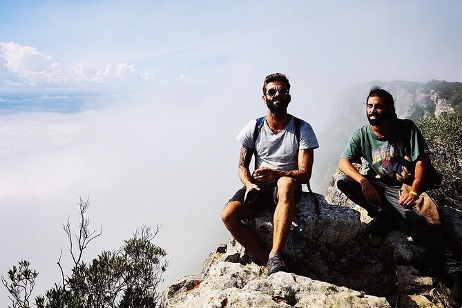 Hiking tour to the highest limestone cliff of continental Europe - Why this Arrábida limestone cliff hike delivers sea views fast