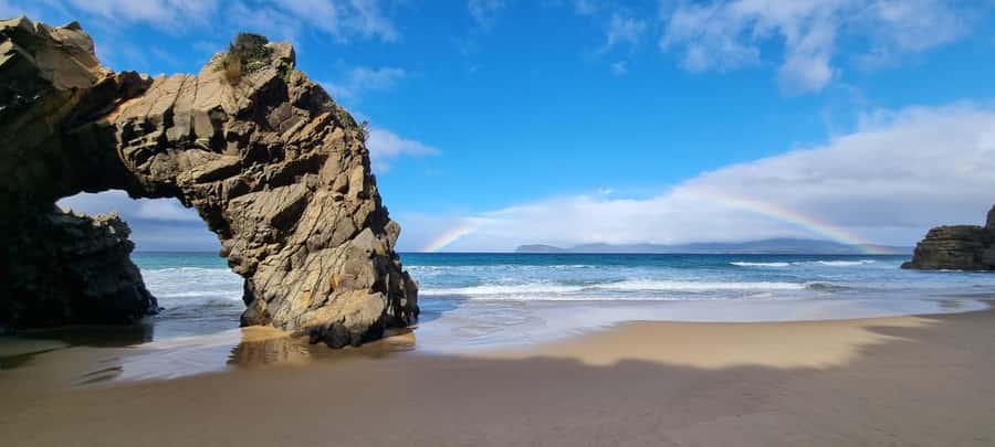 Hobart: Bruny Island Adventure: Hike, Highlights & Tastes - From Hobart to Bruny: the early start that matters