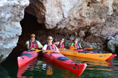 Hoover Dam & Hot Springs Kayak Tour with Lunch & Expert Guide - Black Canyon scenery: what you’ll notice between strokes