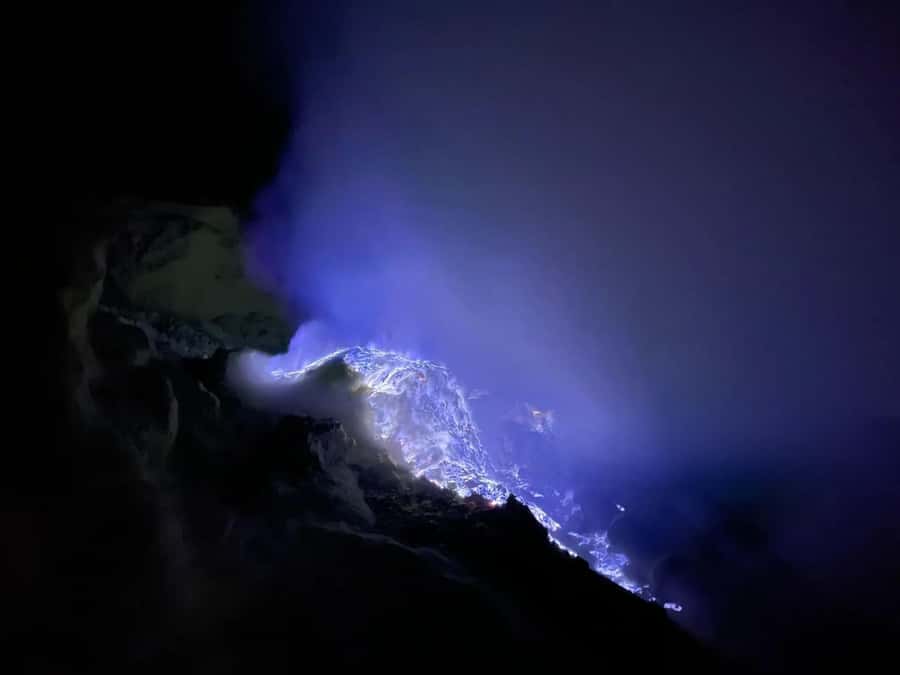 Ijen Crater Blue Fire Night Hike - Lapangan Paltuding: The Safety Briefing That Sets the Tone