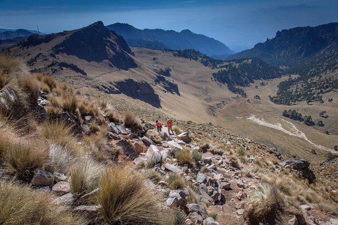 Iztaccihuatl Volcano Hike with an Alpinist - Step into history at Paso de Cortés (and why that viewpoint matters)