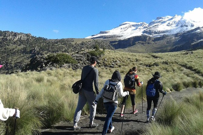 Iztaccihuatl Volcano Hike with an Alpinist - What the hike feels like: moderate walking, serious altitude