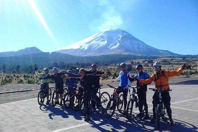 Iztaccihuatl Volcano Hike with an Alpinist - From 3,990 m into the volcano zone (the part where photos happen)