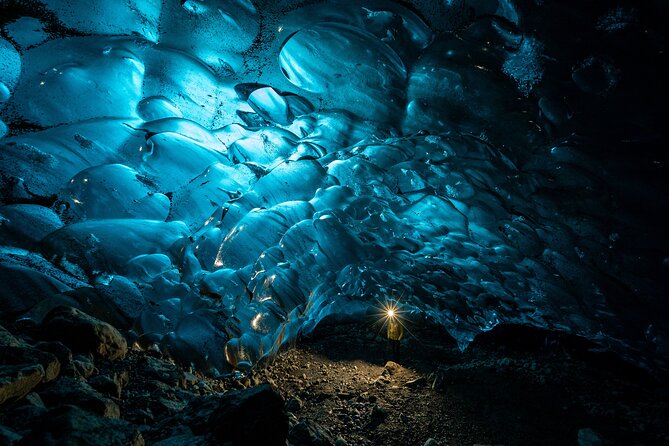 Jökulsárlón: Blue Ice Cave and a Long Glacier Hike - Who should book this glacier and cave hike