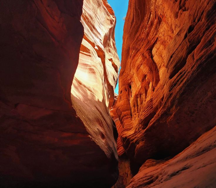 Kanab: Red Canyon Off-Road Jeep and Hiking Tour - Red Canyon’s Peek-a-Boo Effect: Why This Slot Feels Special