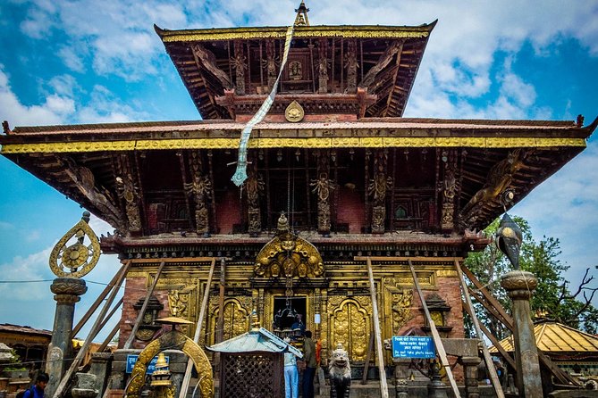 Kathmandu Highlights: Private UNESCO World Heritage Sites Tour - Nagarkot to Changunarayan: why the day starts with a hike