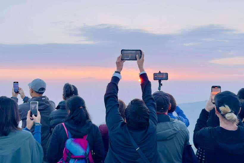 Kathmandu: Nagarkot Sunrise View and Day Hike with Lunch - The Nagarkot Viewpoint Stop: Guided Sunrise With Time for Photos