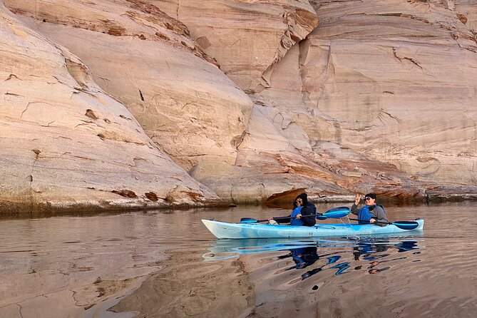 Kayak Antelope Canyon and hike, at Lake Powell - Timing, Weather, and the ±90-Minute Reality