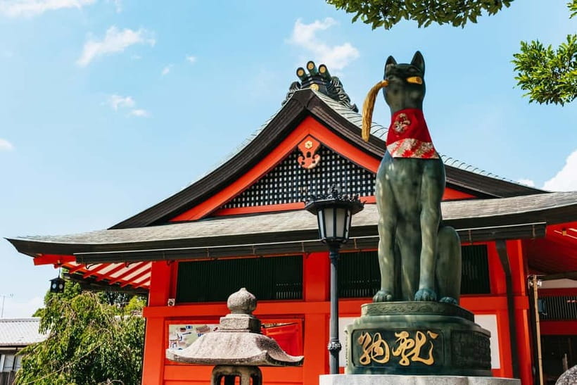 Kyoto: 3-Hour Fushimi Inari Shrine Hidden Hiking Tour - Hidden Shrines and the Quiet Neighborhood-to-Mountain Transition
