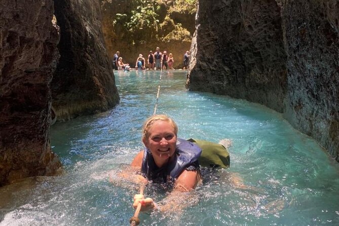 La Leona Waterfall Hike and River Tubing - Key highlights you’ll feel right away