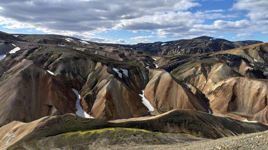 Landmannalaugar Hike and Hot Springs from Reykjavik & Hella - The guided hike (about 5 hours roundtrip): what easy means in Iceland