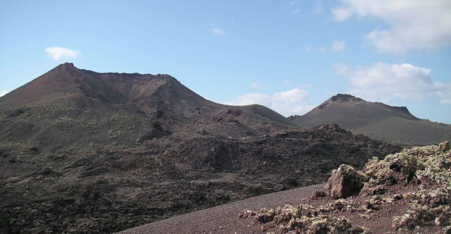 Lanzarote: Guided Volcano Hike with Transfers - What you’ll walk: lava fields, volcano rim, and the 500-year story