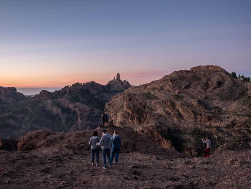 Las Palmas: Sunset & Night Sky Guided Astronomy Hiking Tour - Ventana del Nublo at sunset: Roque Nublo and Teide in the frame