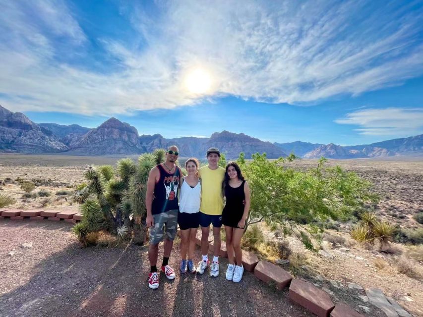 Las Vegas: Sunset Hike and Photography Tour Near Red Rock - Hiking That Can Scale Up or Down With Your Group