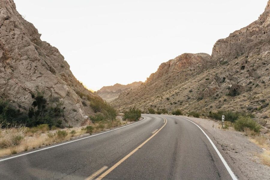Las Vegas: Valley of Fire Guided Hike with Drinks and Snacks - What’s included: snacks, drinks, and why it matters in the desert