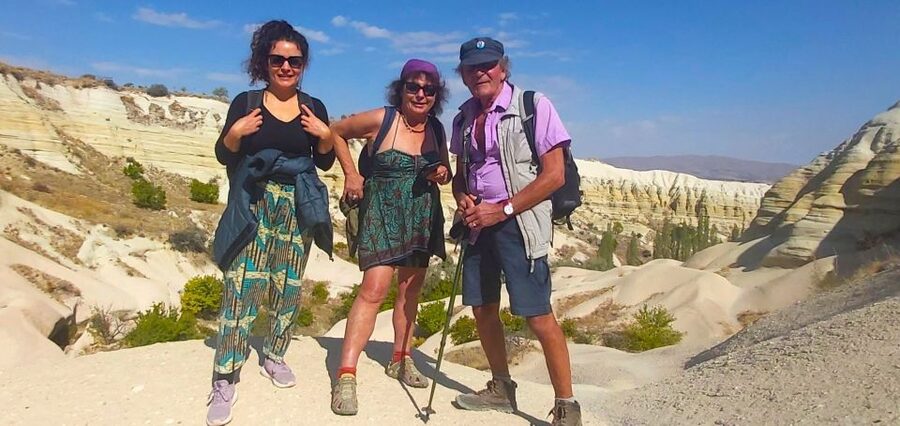 LET'S GO HİKİNG TO DİSCOVER CAPPADOCİA.. - Lunch in Rose Valley: picnic food with a view break