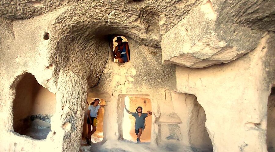 LET'S GO HİKİNG TO DİSCOVER CAPPADOCİA.. - Çavuşin finale: castle ruins and a 5th-century fresco church