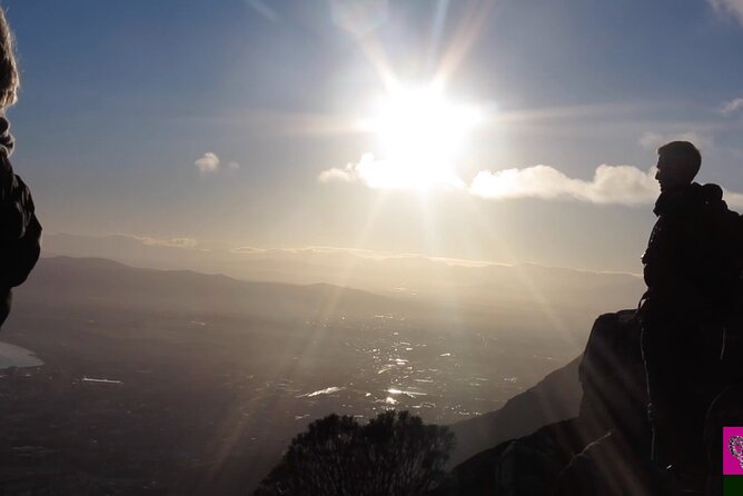 Lion's Head HIKE Table Mountain in Cape Town-South Africa - Timing strategy: when to go for sunrise without losing your mind