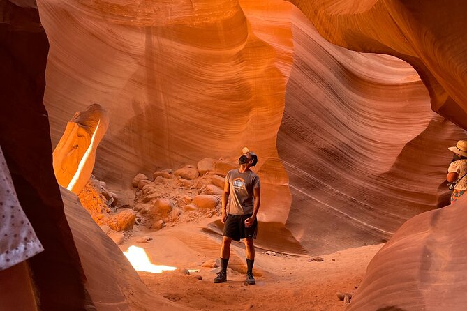Lower Antelope Canyon Hiking Tour - Key highlights