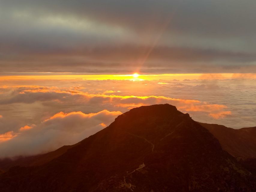 Madeira: Pico Ruivo Guided Sunrise Hike with Hotel Pickup - The Climb Details: 260 Meters, Uneven Steps, and Altitude Breathing