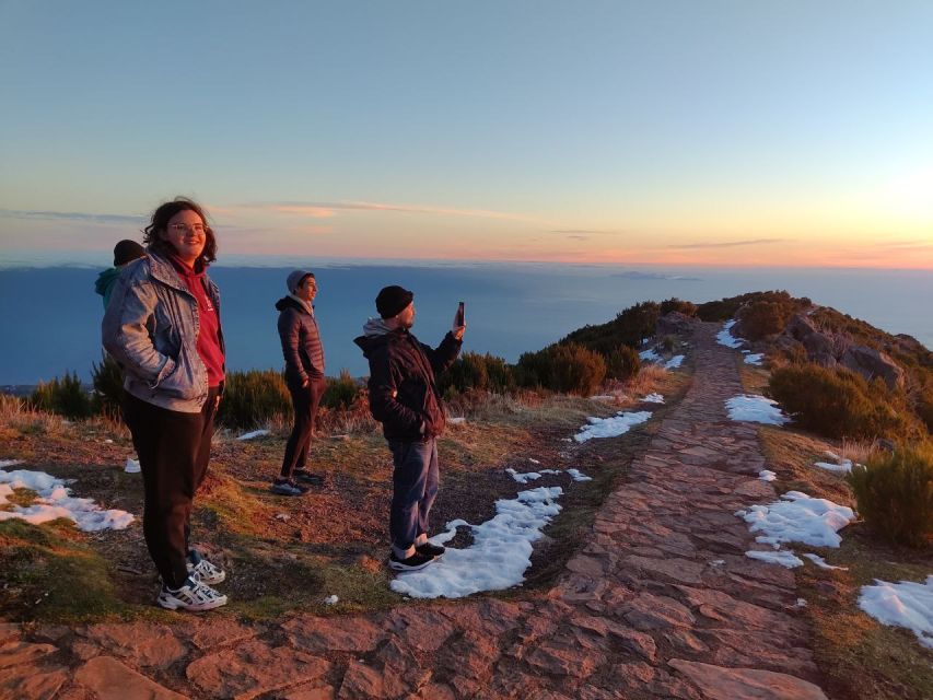 Madeira: Pico Ruivo Guided Sunrise Hike with Hotel Pickup - Tea, Granola, and the Descent Back to the Van