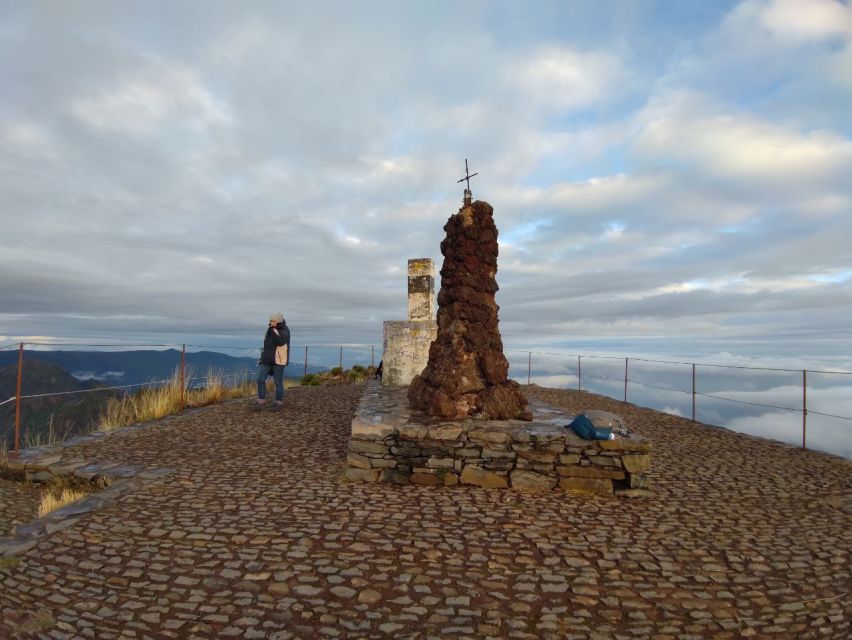 Madeira: Pico Ruivo Guided Sunrise Hike with Hotel Pickup - Getting Picked Up in Funchal, Santana, Santa Cruz, Machico, and Caniço