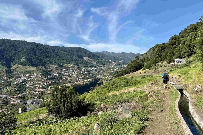 Madeira Stairway to Heaven to Larano Hike Mountain to Sea - Vereda do Larano: sea behind you, cliffs beside you