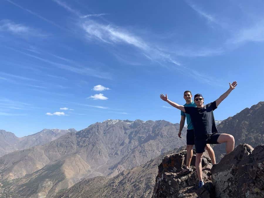 Marrakech: Atlas Mountains Summit Day Trek 2700m - Languages, group size, and guide style (what to expect from the human side)