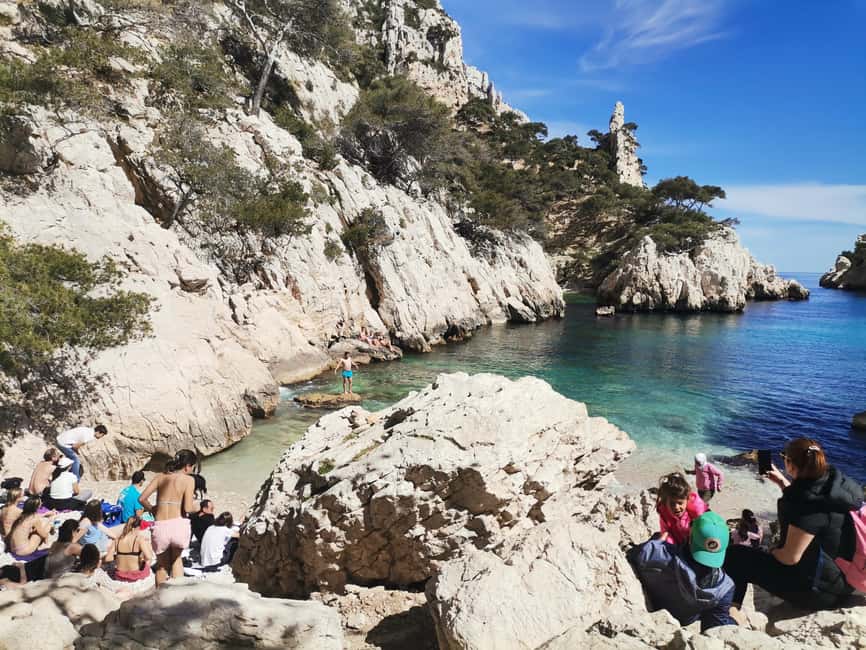 Marseille: Calanques National Park Guided Hike with Picnic - Who should book this Calanques guided hike