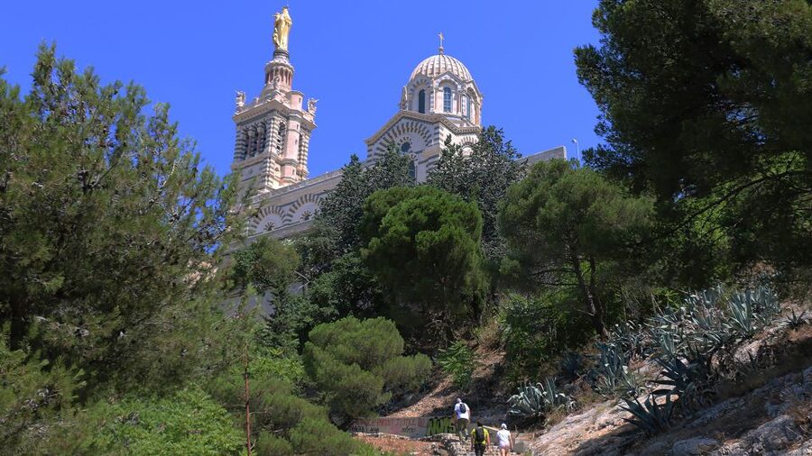 Marseille: Urban Hiking Tour with a Local Guide - Why this Marseille hike is worth your time