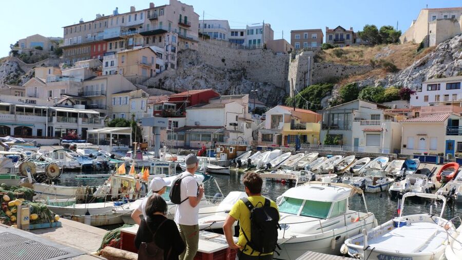 Marseille: Urban Hiking Tour with a Local Guide - Plage des Catalans: sea views plus the feeling of a lived-in coast