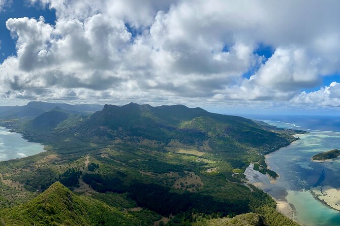 Mauritius: Le Morne: Intimate Hike Away from the Crowd - Key highlights at a glance