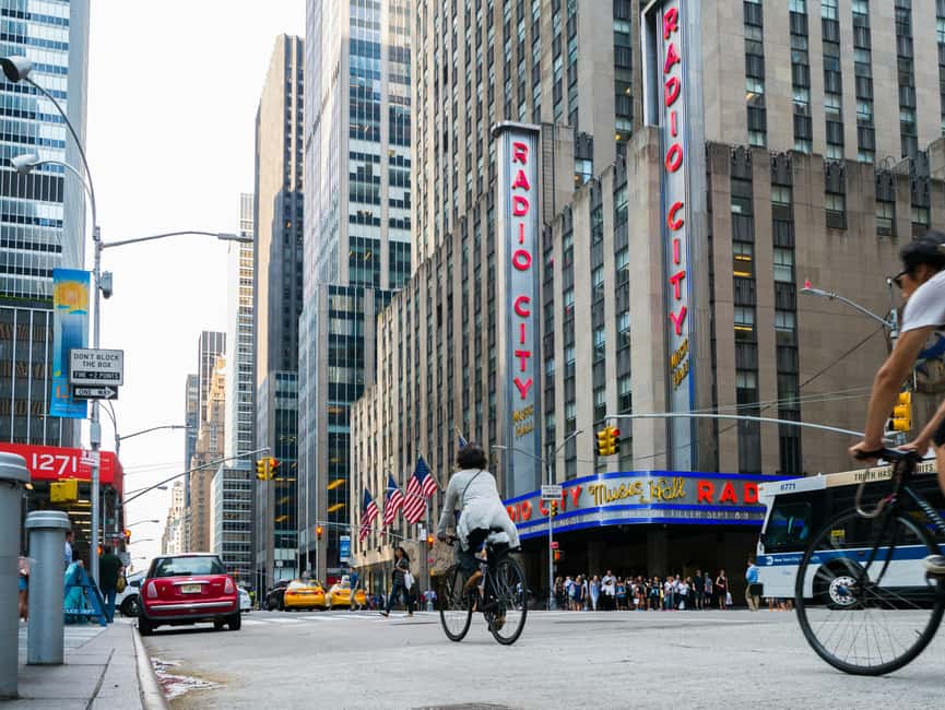 Midtown Manhattan Guided Tour w/ SUMMIT One Vanderbilt Entry - Rockefeller Center: photos, history, and the busy-but-useful focus