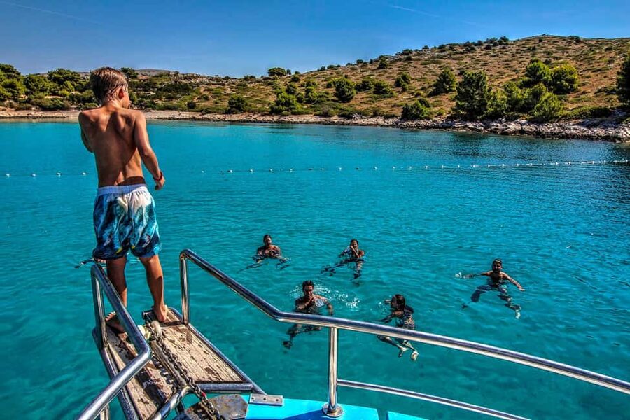 Mikado Kornati Excursion with snorkeling and hiking stops - The two 2-hour sailing stretches: panoramic views without rush