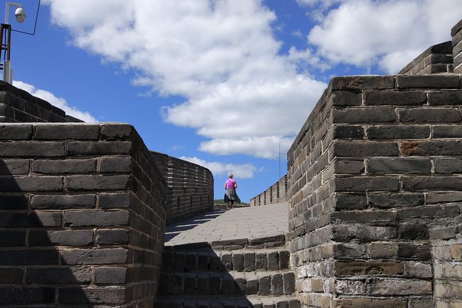 Mini Group: Half-Day Great Wall at Mutianyu Hiking Tour - Choosing your climb: cable car, chairlift, or walking