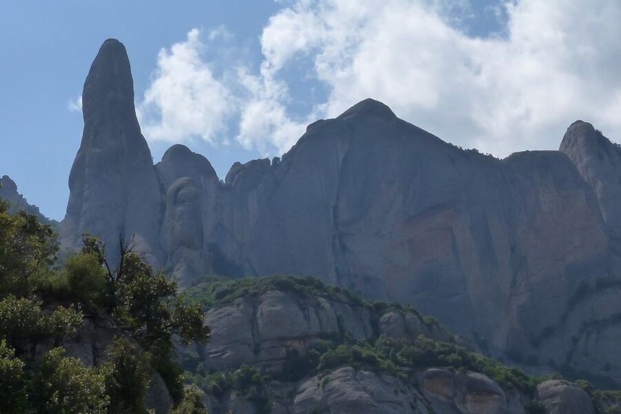 Montserrat: 6-Hour Tour with a Choice of 3 Levels of Hiking - What to bring (and what to leave behind)