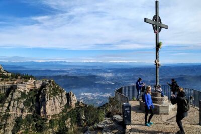 Montserrat Hiking Experience & Monastery Premium Small Group Tour - Choosing your hiking route: off-the-beaten-path or shorter downhill